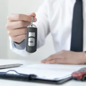 Recuperar dinero de la financiación del coche